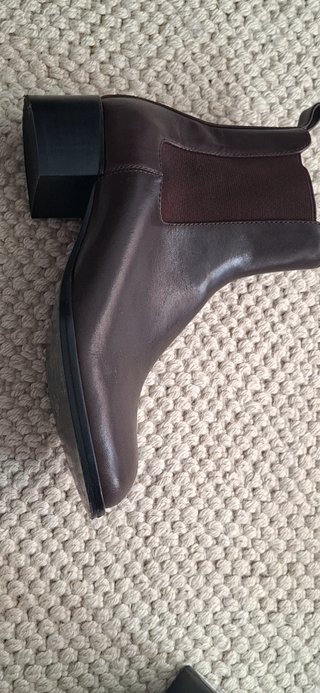 Botines Chelsea The Row Marrones