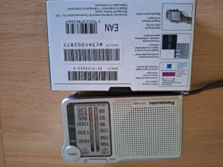 Radio Panasonic FM-AM RF-P150D.