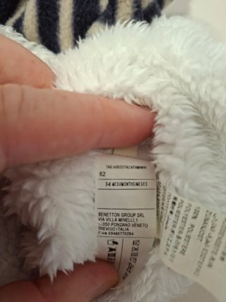 Gorro de invierno para bebé a rayas