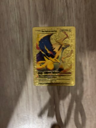 Carta Pokémon Dorada