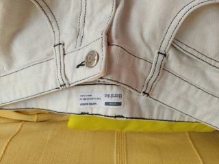 Pantalón blanco super baggy
