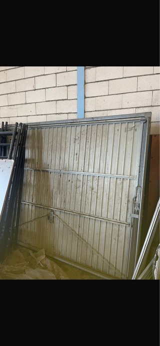 Puerta de hierro para garaje