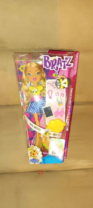 Muñeca Bratz Joyful Jokester Rad Retro