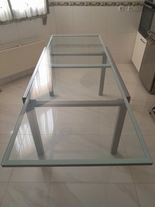 Mesa de Comedor Cristal y Metal Gris