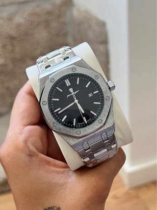 Reloj Poedagar nuevo.
