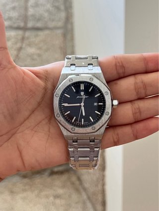 Reloj Poedagar nuevo.