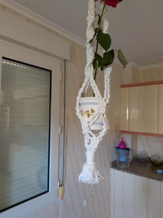 Appendiabiti in macramè per vasi