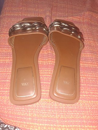 Chanclas Zara Mujer Marrón y Dorado