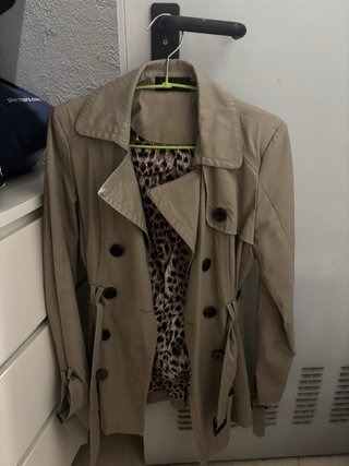 Gabardina Beige con Forro Animal Print