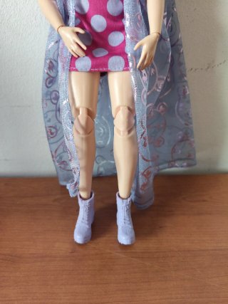 Barbie Curvy.