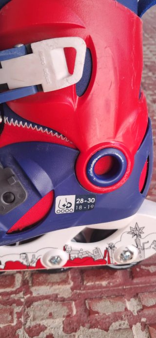 Patines en línea Oxelo azules y rojos