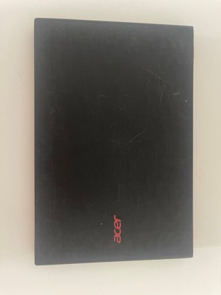 Portátil Acer Aspire E5-573 Intel i3 4GB RAM