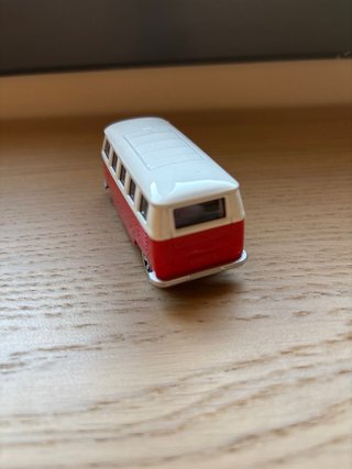 Furgoneta VW T1 Roja y Blanca medida hot wheels