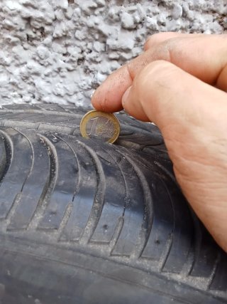 Neumático Michelin 205/55 R16 (COMO NUEVO)