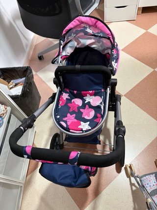 Cochecito de juguete y silla de paseo de juguete