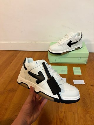 Off-White Zapatillas Blancas y Negras