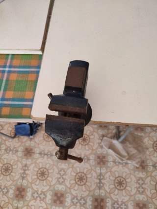 Torno de mesa giratorio