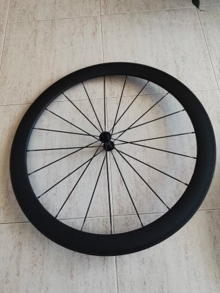 Gioco di ruote in carbonio tubolari 700c