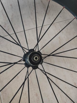 Gioco di ruote in carbonio tubolari 700c