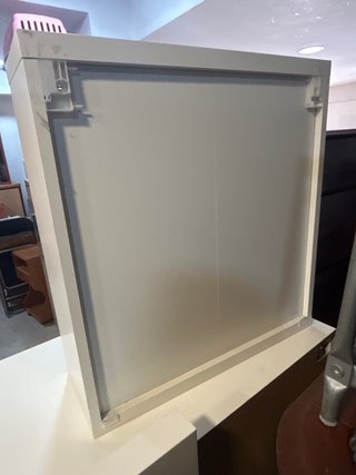 Armario de baño blanco con cristal
