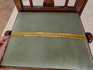 Silla de piano de madera