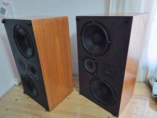 Altavoces Gale 402