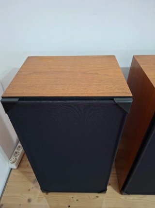 Altavoces Gale 402