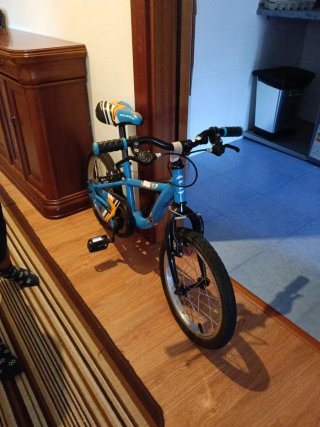 Bicicleta infantil azul nº 16