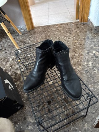 Botines negros mujer