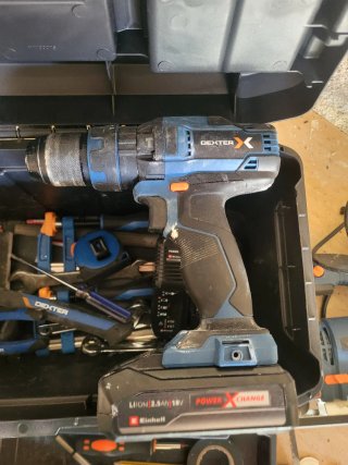 Taladro Dexter 18V y más caja con todo ramienta