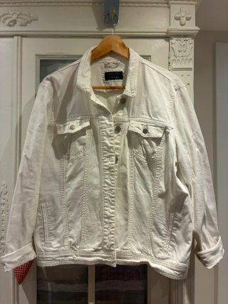 Chaqueta tejana blanca Cortefiel Talla XL