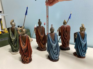 Lote de 6 figuras de Romanos para Belén
