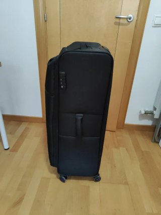 Maleta grande IT Luggage negra