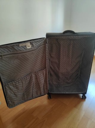 Maleta grande IT Luggage negra