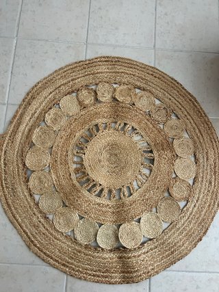 Alfombra redonda de yute beige y marrón