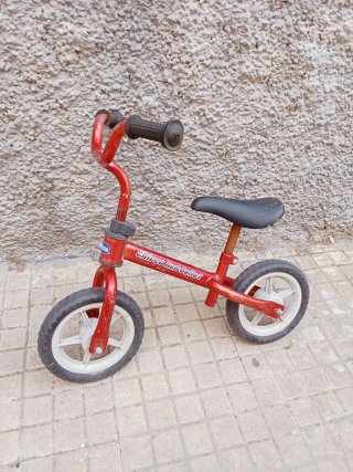 Bicicleta bebe Marca:CHICO RED BULLED