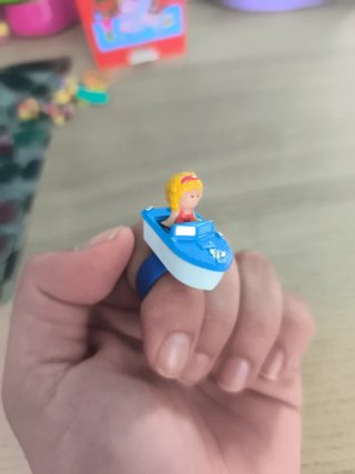 Anillo y Lancha Polly Pocket