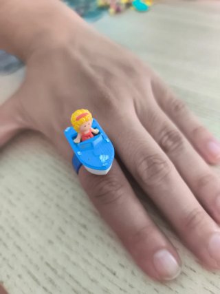 Anillo y Lancha Polly Pocket