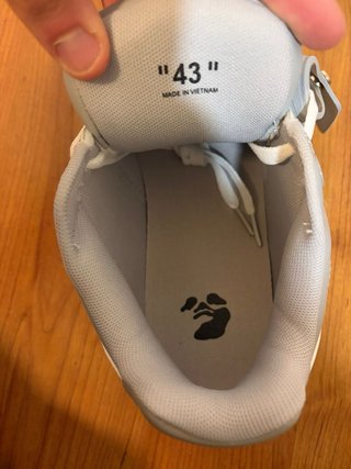 Off-White Zapatillas Grises y Blancas