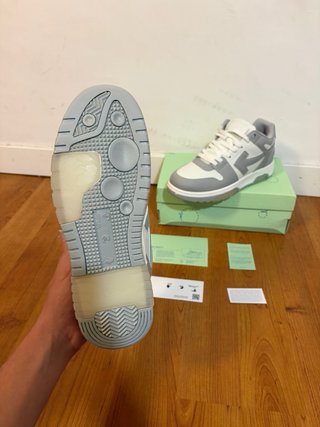 Off-White Zapatillas Grises y Blancas