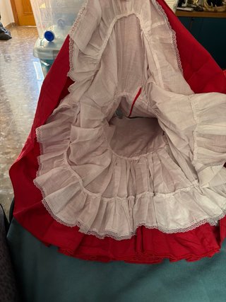 Vestido rojo con encaje