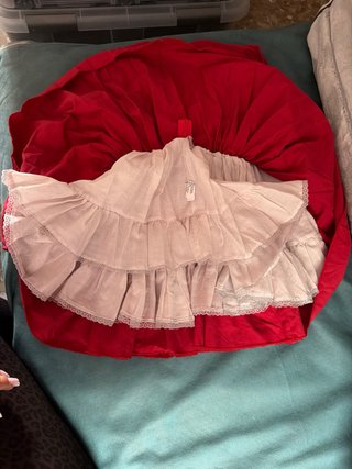 Vestido rojo con encaje