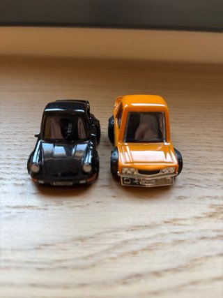 Hot wheels tooned porsche 911 y mazda rx 3