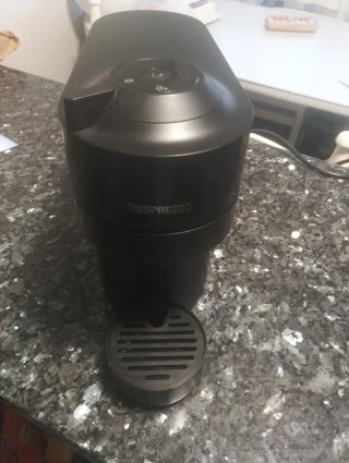 Cafetera Nespresso Negra,modelo Vertuo Pop