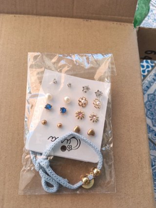 Lote pendientes y pulsera Cina
