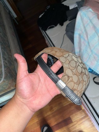 Gorra Coach Monogram Marrón y Negra