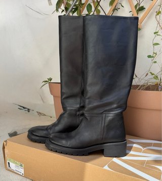 Stivali alti in pelle n.38