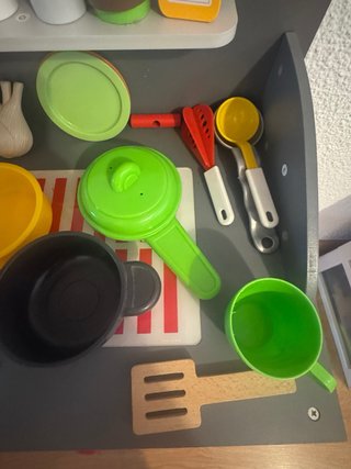 Cocinita de madera para niños
