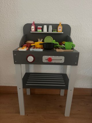 Cocinita de madera para niños