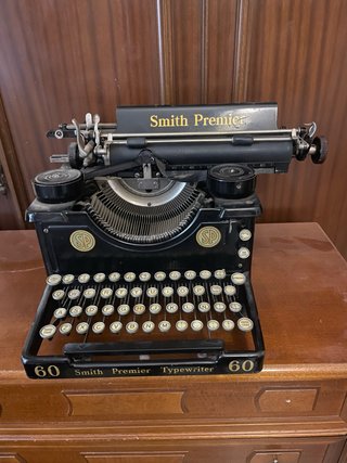 Máquina de escribir Smith Premier 60